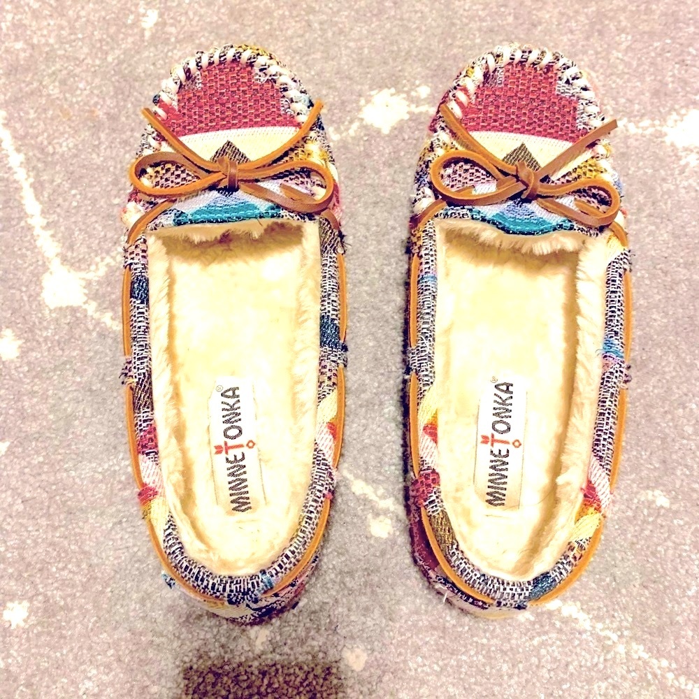 Like New Minnetonka Moccasins